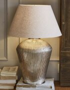 LOBERON Lampa stołowa Caulières
