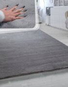 teppich.pl Dywanik futrzany Fluffy antracyt 200 cm kwadratowy