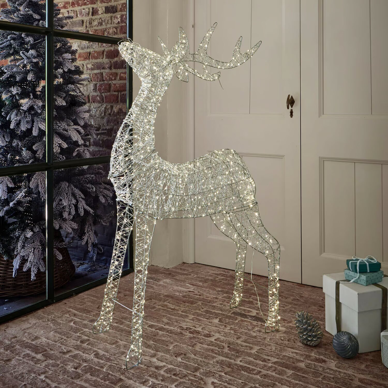 LOBERON Figurka jelenia LED Elanari