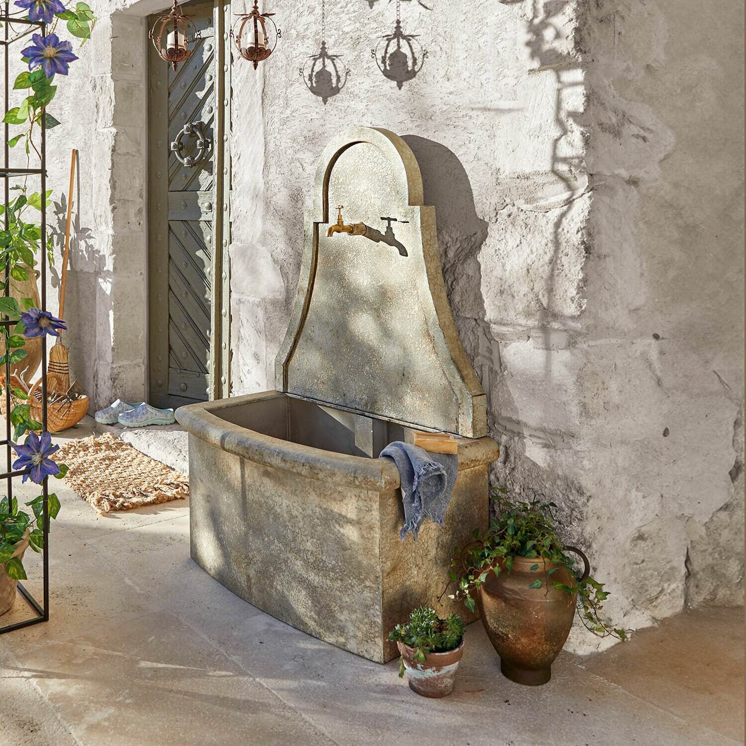 LOBERON Fontanna Albury