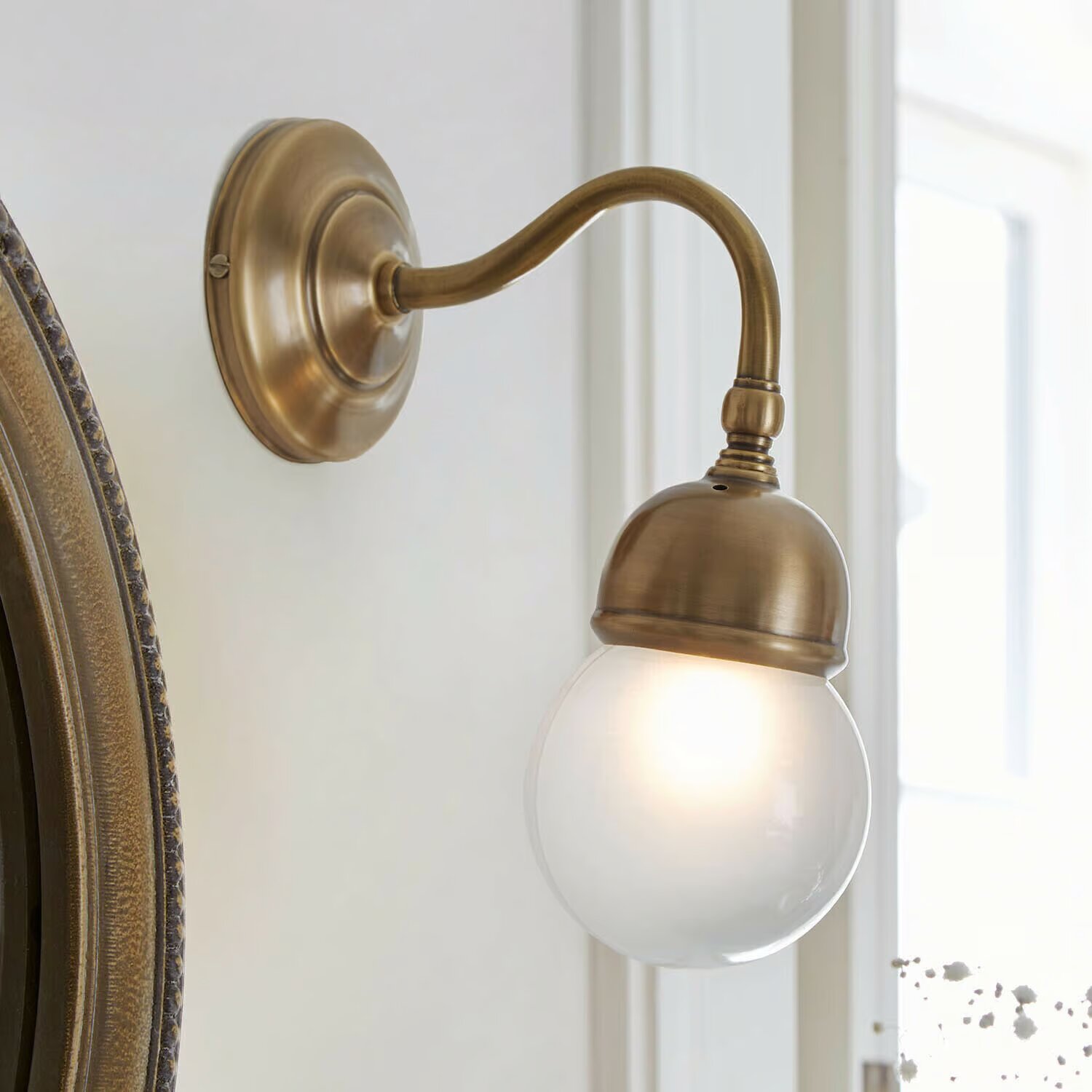 LOBERON Lampa ścienna Lamivelle