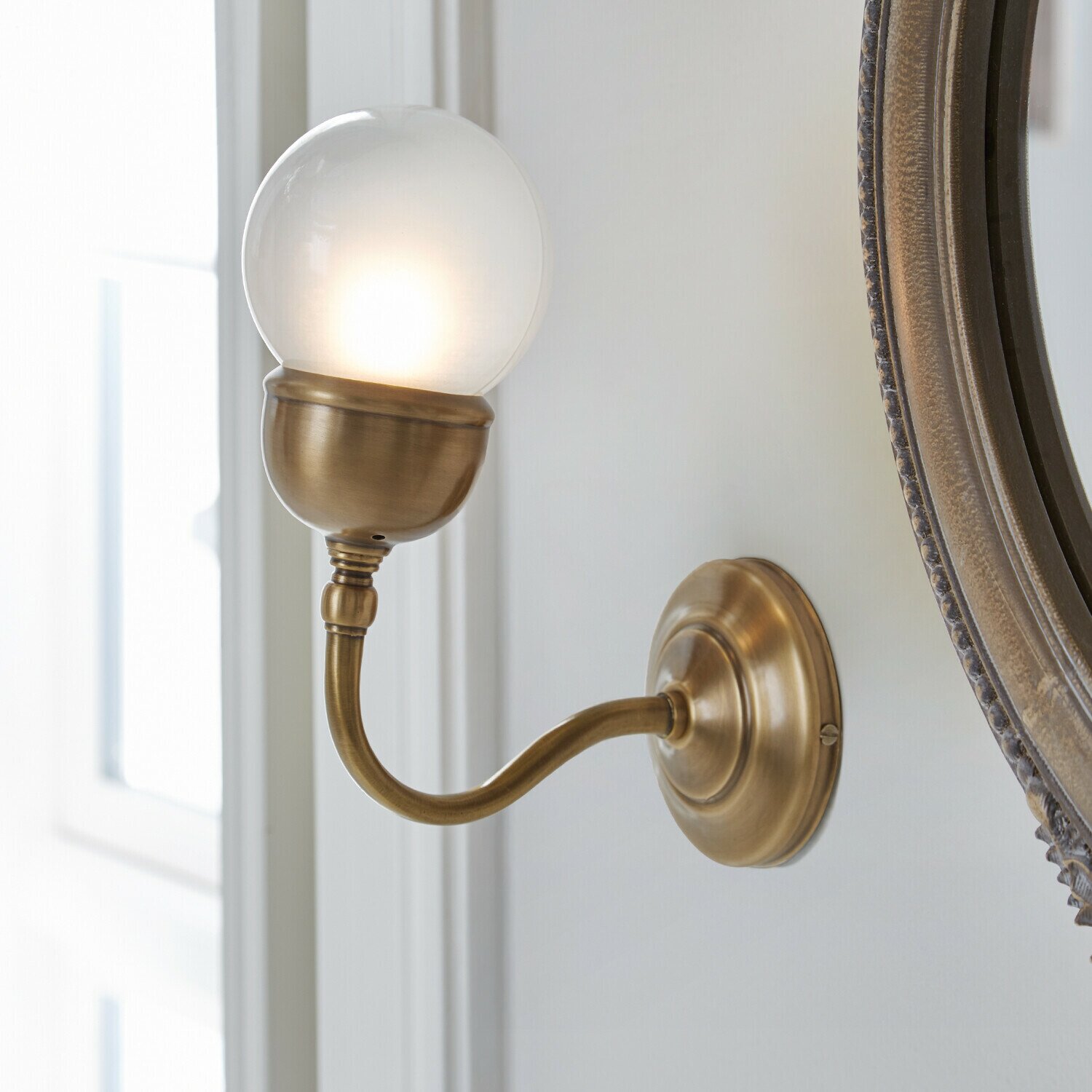 LOBERON Lampa ścienna Lamivelle