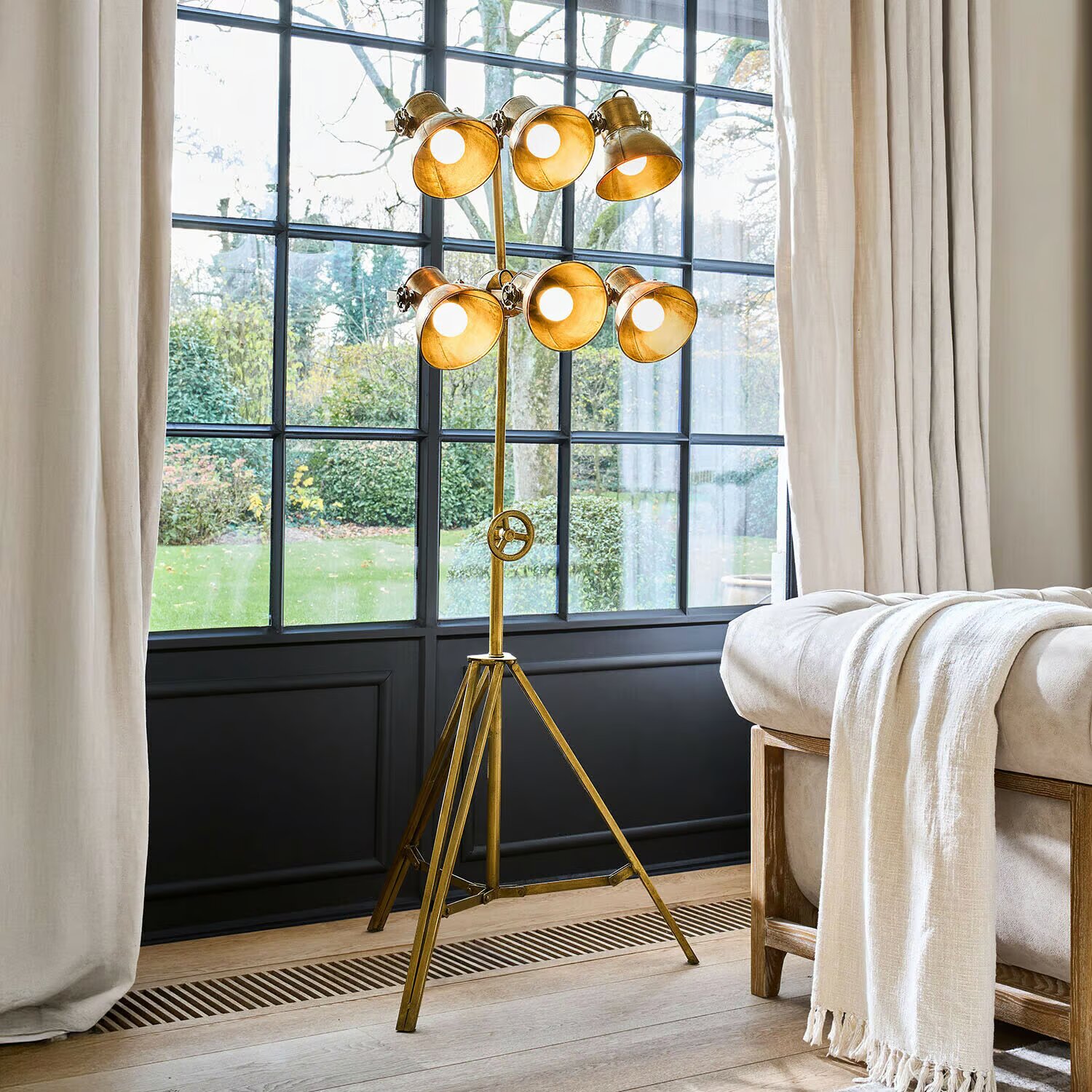 LOBERON Lampa stojąca Venshire