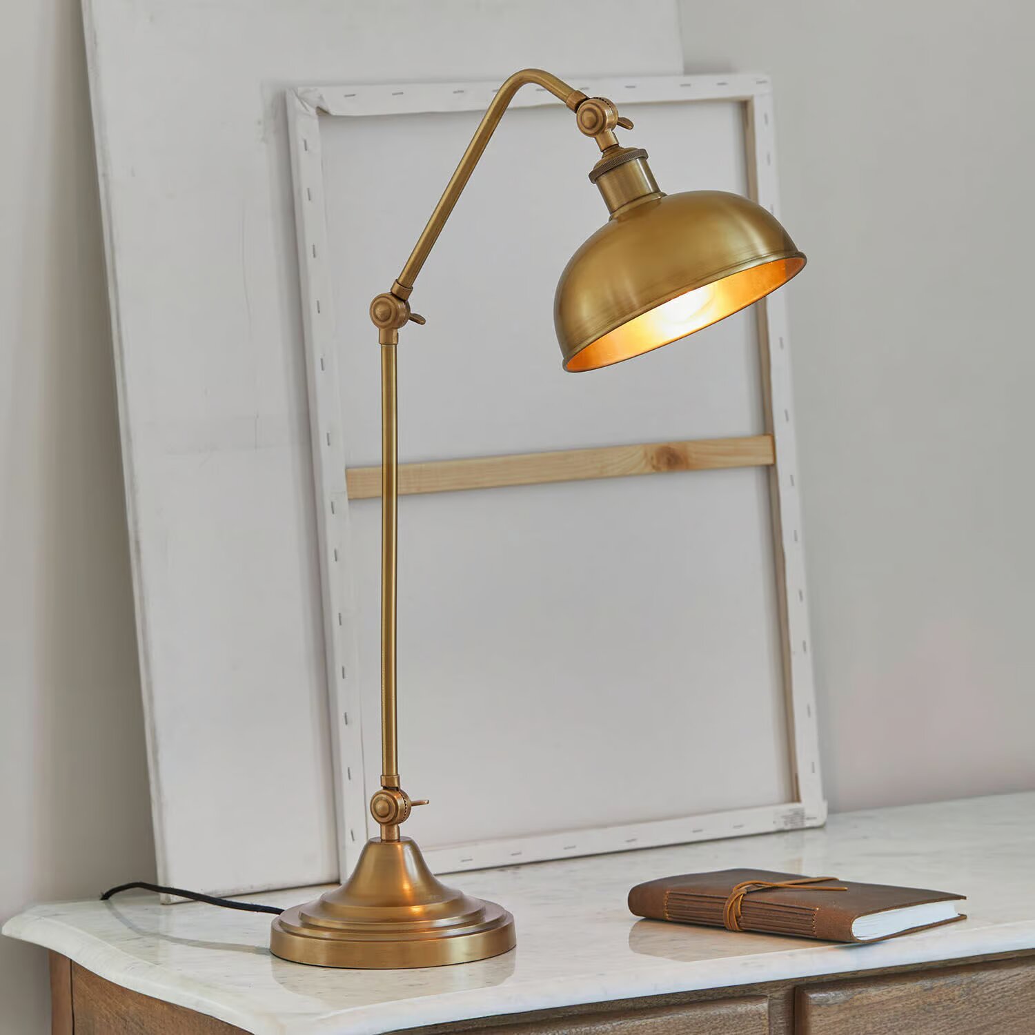 LOBERON Lampa stołowa Delacroille