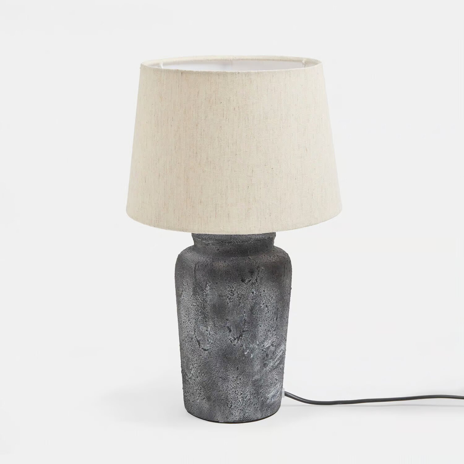 LOBERON Lampa stołowa Karvienne