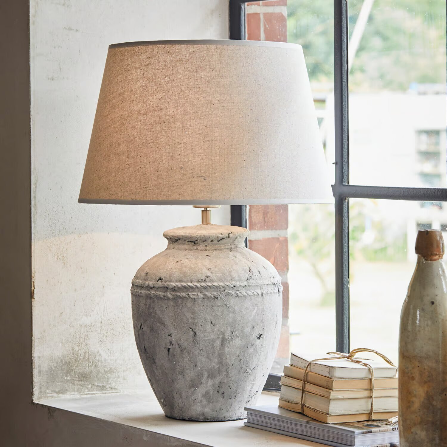 LOBERON Lampa stołowa Mosnay